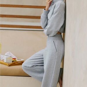 Alo serenity wide leg Women's Gray Sweatpants Sz Small